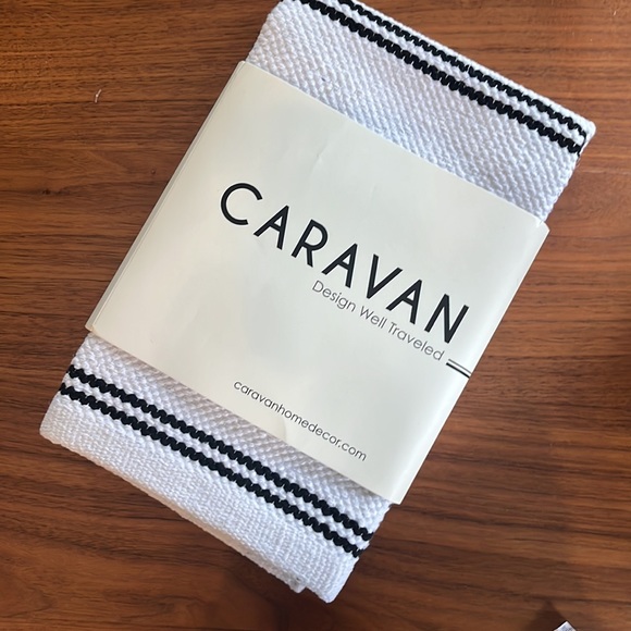 black and white weaved bath mat!! - Picture 2 of 3